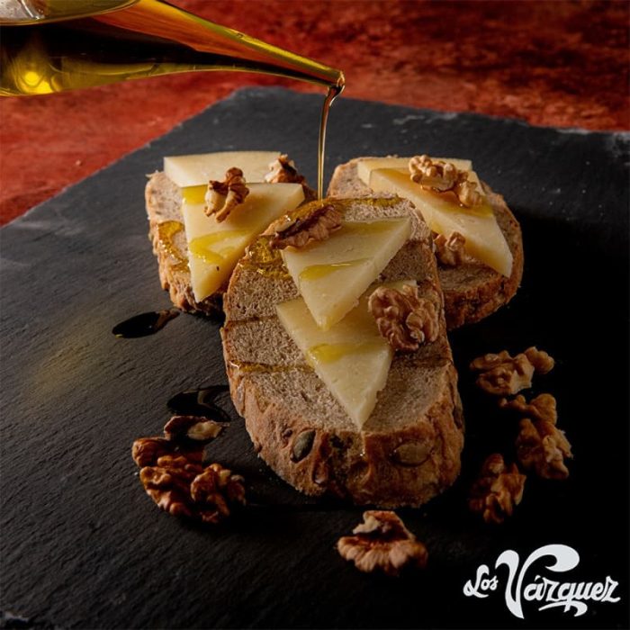 Queso de Cabra Abuelo, Quesos Vázquez - Image 2