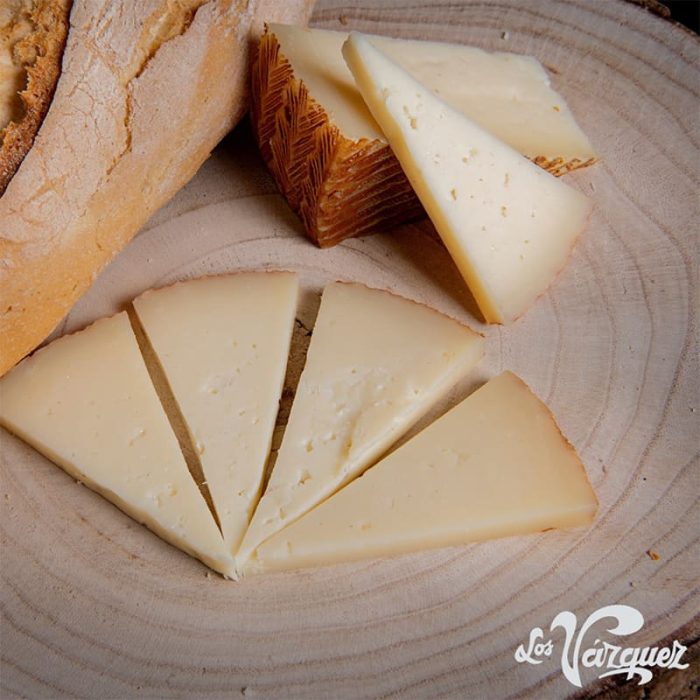 Queso de Cabra Abuelo, Quesos Vázquez - Image 3